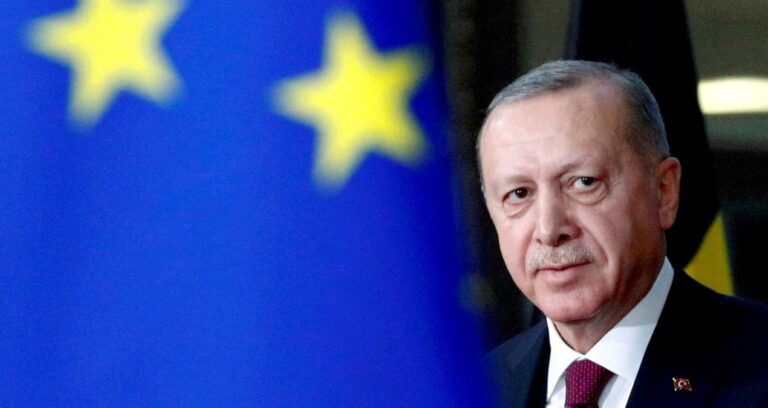 avrupa-parlamentosu-demokratik-gerilemeden-dolayi-turkiyenin-ab-surecini-suresiz-dondurdu-tH5EzrYn.jpg